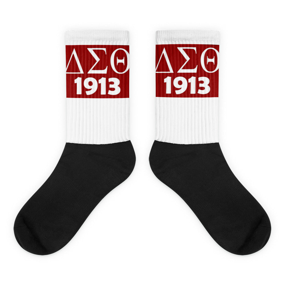 “Delta Sigma Theta” Socks